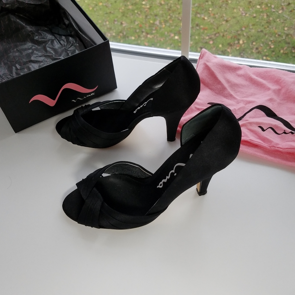 Nina satin black dress shoes
